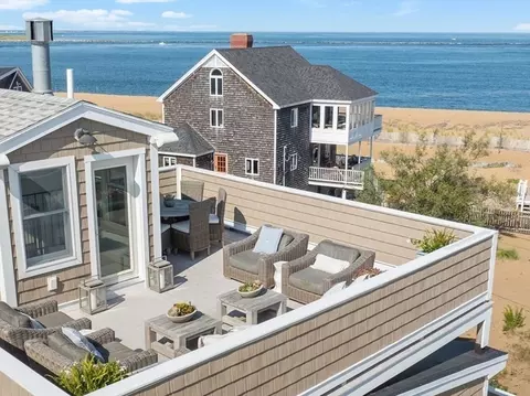 11 71st St, Newburyport, MA 01950