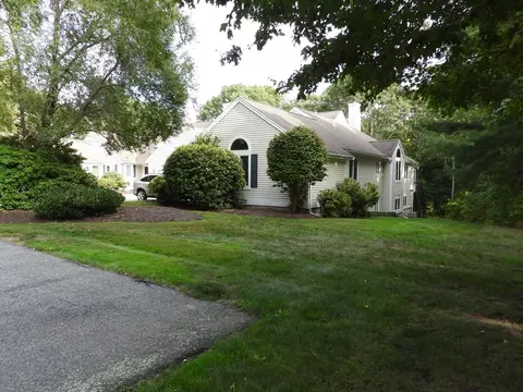181 Leisure Green Dr #181, Mashpee, MA 02649