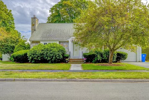 242 Claflin St, Belmont, MA 02478