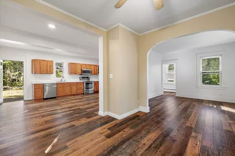 14 Bates Rd, Gardner, MA 01440 photo 8