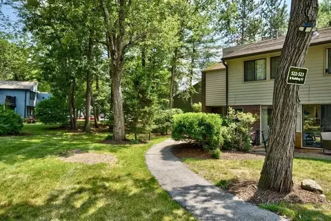 522 Tumbling Hawk #522, Acton, MA 01718