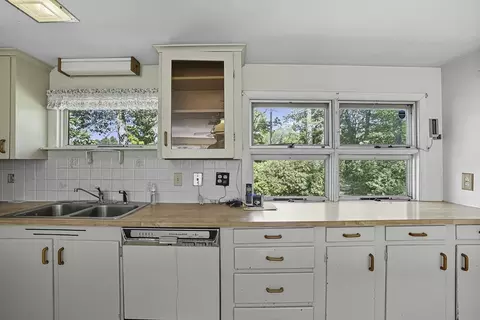 77 Prospect St, Upton, MA 01568 photo 11