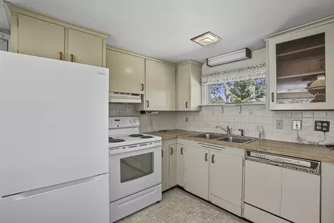 77 Prospect St, Upton, MA 01568 photo 12