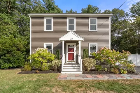 34 Woodrow St, Hudson, MA 01749