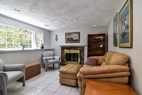 18 Lomas Dr, Framingham, MA 01701 photo 20