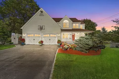 4 Upton Rd, Westborough, MA 01581