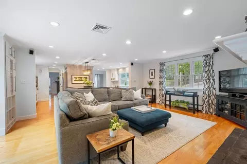 32 Park View Dr, Hingham, MA 02043 photo 3