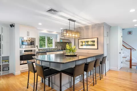 32 Park View Dr, Hingham, MA 02043 photo 4