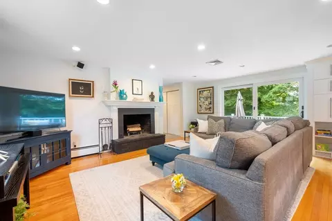 32 Park View Dr, Hingham, MA 02043 photo 9
