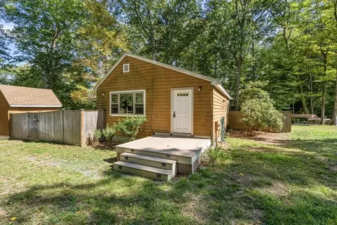 20 Rowell Rd, Wrentham, MA 02093