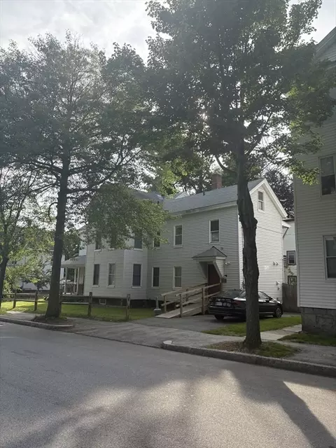 21 Shirley St, Worcester, MA 01610