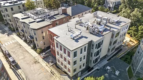 58 Kent #303, Brookline, MA 02445