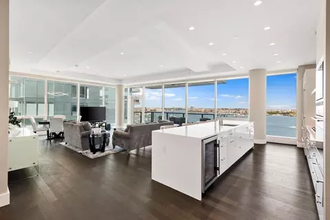 50 Liberty Dr #10K, Boston, MA 02210