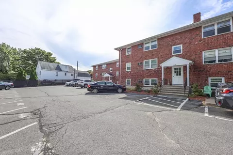 Exterior - 239 Main St #B11, Reading, MA 01867 photo 2 of 6