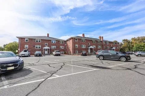 Exterior - 239 Main St #B11, Reading, MA 01867 photo 4 of 6