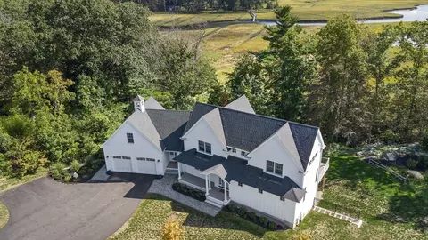 53 Border St, Scituate, MA 02066