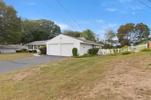 12 Cornell Rd, Danvers, MA 01923 photo 3