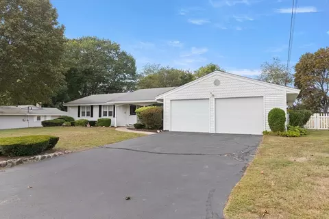 12 Cornell Rd, Danvers, MA 01923 photo 2