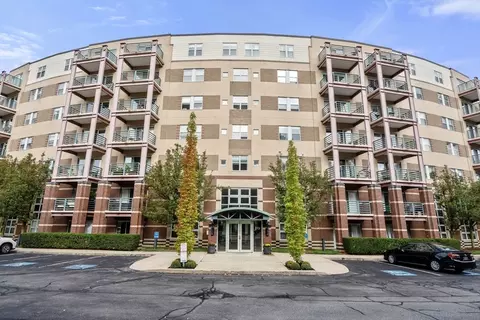273 Cambridge Rd #101, Woburn, MA 01801