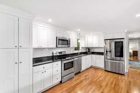 273 Washington St #2, Gloucester, MA 01930 photo 4