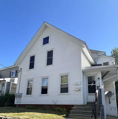 97 Ash St, Gardner, MA 01440