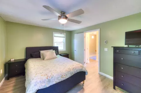 Bedroom - 26 Mildred Ave, Worcester, MA 01603 photo 6 of 7