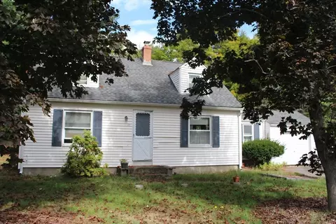 38 Elm St E, Raynham, MA 02767