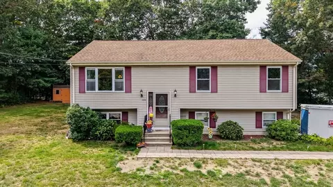 106 Alicia Dr, Taunton, MA 02780