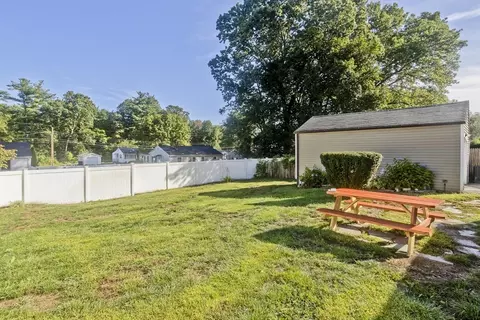156 Gardens Dr, Springfield, MA 01119 photo 32