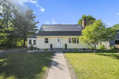 6 Sparrow Dr, Springfield, MA 01119