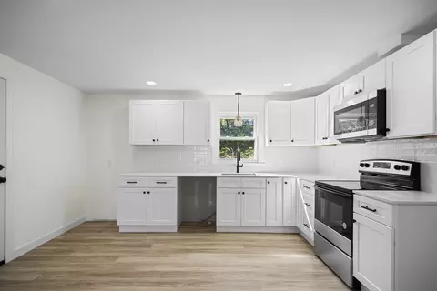 6 Sparrow Dr, Springfield, MA 01119 photo 9