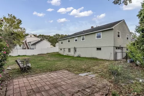 Exterior - 4 Bourque St, Lawrence, MA 01843 photo 3 of 4