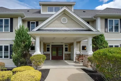 312 Eagles Nest Way #312, Franklin, MA 02038