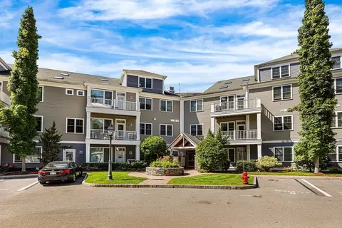 39 Taylor Dr #2006, Reading, MA 01867