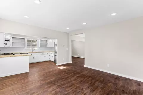 Living - 71 Cash St, Fall River, MA 02723 photo 3 of 8