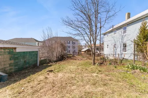 Exterior - 71 Cash St, Fall River, MA 02723 photo 4 of 6