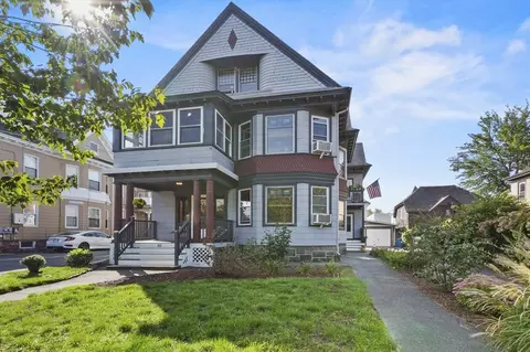 82 Salem St, Lawrence, MA 01843
