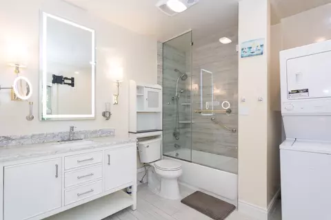 Bath - 14 Russell St, Everett, MA 02149 photo 1 of 3