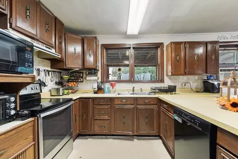 708 Templeton Rd, Athol, MA 01331 photo 10