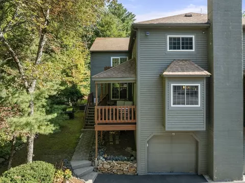 11 Voyagers Ln #11, Ashland, MA 01721