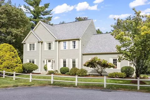 41 Darlene Dr, Southborough, MA 01772