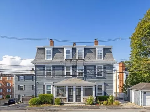 121 Elm #8, Marblehead, MA 01945