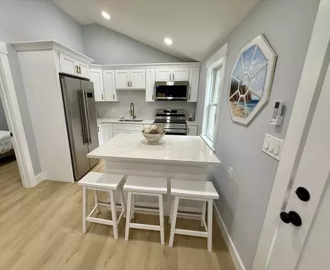 Kitchen - 117 Pheasant Way, Centerville, MA 02632 photo 2 of 4