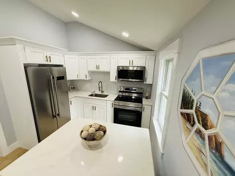 Kitchen - 117 Pheasant Way, Centerville, MA 02632 photo 3 of 4