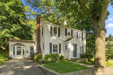 10 Cochato Rd, Braintree, MA 02184