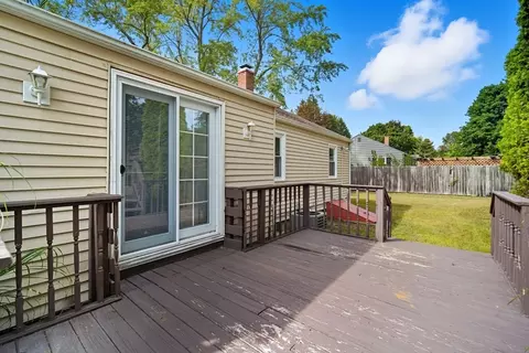 35 Juniper Dr, Springfield, MA 01119 photo 29