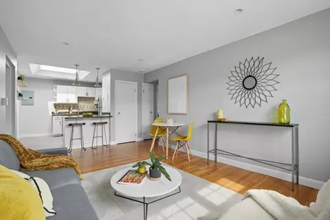 30 Chester St #16, Somerville, MA 02144