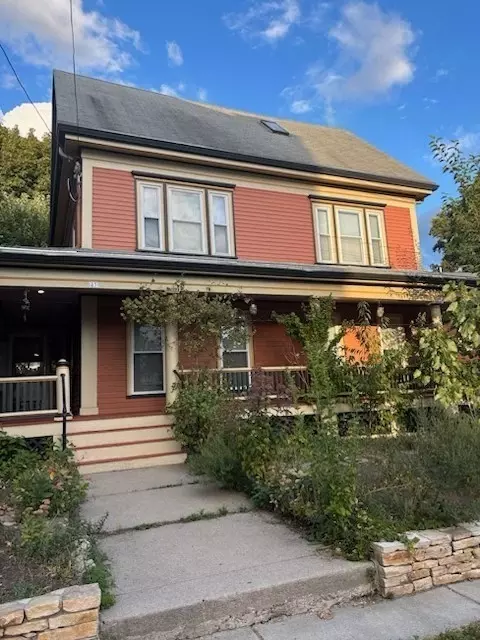 43 Park St, Malden, MA 02148