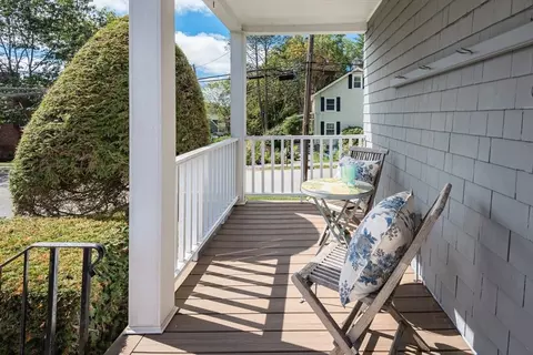 7 Overhill Rd, Natick, MA 01760