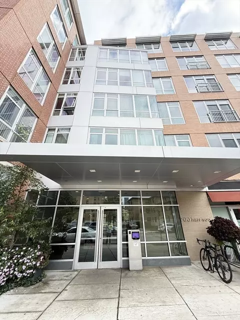 700 Harrison Ave #615, Boston, MA 02118